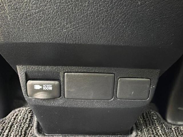 ヴェルファイア Ｘ　新品タイヤ／保証書／純正　８インチ　ＳＤナビ／フリップダウンモニター／両側電動スライドドア／ヘッドランプ　ＬＥＤ／ＥＴＣ／ＥＢＤ付ＡＢＳ／横滑り防止装置／フルセグＴＶ／エアバッグ　運転席　後席モニター（49枚目）