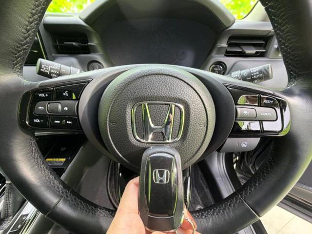 ヴェゼル ｅＨＥＶ　Ｚ　純正　９インチ　ＳＤナビ／衝突安全装置／シートヒーター／車線逸脱防止支援システム／シート　ハーフレザー／電動バックドア／ヘッドランプ　ＬＥＤ／ＥＴＣ／ＥＢＤ付ＡＢＳ／横滑り防止装置　ＬＥＤヘッドランプ（14枚目）