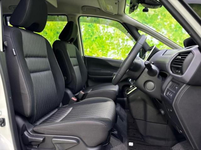 セレナ eパワーハイウェイスターV 新品タイヤ/保証書/純正 10インチ メモリーナビ/フリップダウンモニター 純正 9インチ/エマージェンシーブレーキ/両側電動スライドドア/アラウンドビューモニター/車線逸脱防止支援システム(5枚目)