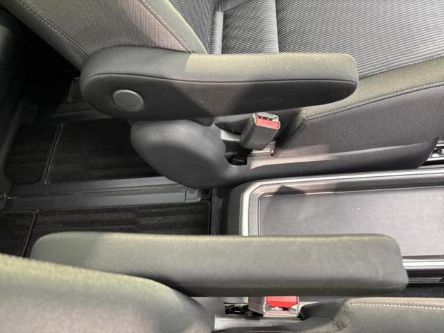 セレナ eパワーハイウェイスターV 新品タイヤ/保証書/純正 10インチ メモリーナビ/フリップダウンモニター 純正 9インチ/エマージェンシーブレーキ/両側電動スライドドア/アラウンドビューモニター/車線逸脱防止支援システム(30枚目)