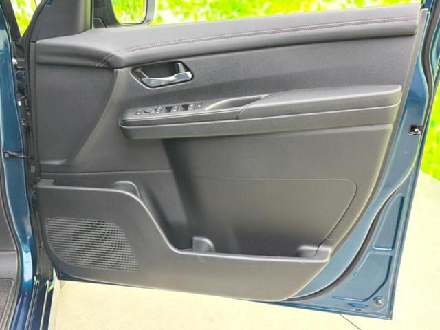 セレナ ４ＷＤ　ｅ－４ＯＲＣＥハイウェイスターＶ　純正エアロ／保証書／純正　１２．３インチ　メモリーナビ／エマージェンシーブレーキ／両側電動スライドドア／シートヒーター／アラウンドビューモニター／車線逸脱防止支援システム／プロパイロット　全周囲カメラ（21枚目）