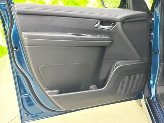 セレナ ４ＷＤ　ｅ－４ＯＲＣＥハイウェイスターＶ　純正エアロ／保証書／純正　１２．３インチ　メモリーナビ／エマージェンシーブレーキ／両側電動スライドドア／シートヒーター／アラウンドビューモニター／車線逸脱防止支援システム／プロパイロット　全周囲カメラ（23枚目）