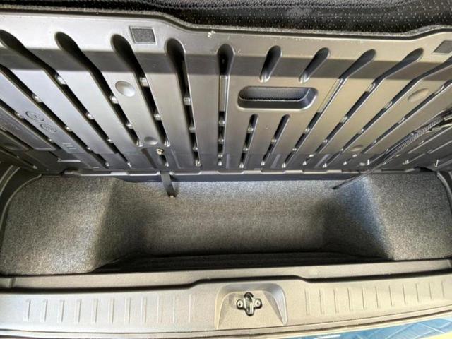 セレナ ４ＷＤ　ｅ－４ＯＲＣＥハイウェイスターＶ　純正エアロ／保証書／純正　１２．３インチ　メモリーナビ／エマージェンシーブレーキ／両側電動スライドドア／シートヒーター／アラウンドビューモニター／車線逸脱防止支援システム／プロパイロット　全周囲カメラ（25枚目）