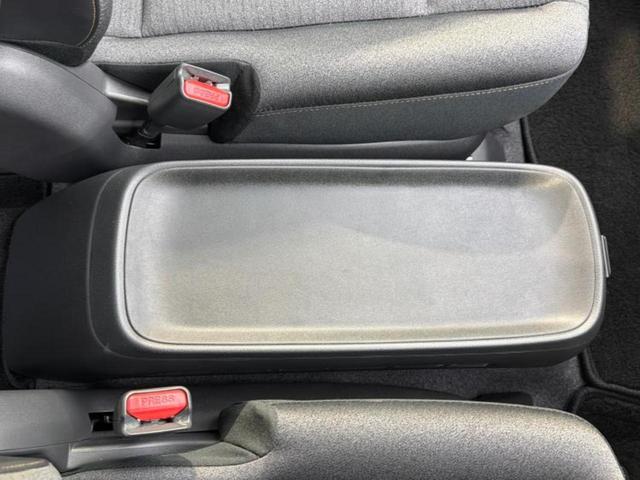 セレナ ４ＷＤ　ｅ－４ＯＲＣＥハイウェイスターＶ　純正エアロ／保証書／純正　１２．３インチ　メモリーナビ／エマージェンシーブレーキ／両側電動スライドドア／シートヒーター／アラウンドビューモニター／車線逸脱防止支援システム／プロパイロット　全周囲カメラ（33枚目）