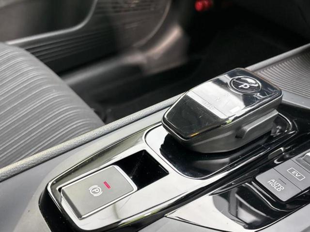 ノート Ｘ　社外　ナビ／衝突安全装置／車線逸脱防止支援システム／ヘッドランプ　ＬＥＤ／Ｂｌｕｅｔｏｏｔｈ接続／ＥＴＣ／ＥＢＤ付ＡＢＳ／横滑り防止装置／アイドリングストップ／バックモニター／エアバッグ　運転席（16枚目）