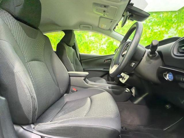 プリウス S 新品タイヤ/保証書/純正 9インチ SDナビ/トヨタセーフティセンス/ヘッドランプ LED/Bluetooth接続/ETC/EBD付ABS/横滑り防止装置/アイドリングストップ/バックモニター(5枚目)