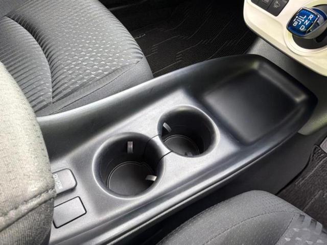 プリウス S 新品タイヤ/保証書/純正 9インチ SDナビ/トヨタセーフティセンス/ヘッドランプ LED/Bluetooth接続/ETC/EBD付ABS/横滑り防止装置/アイドリングストップ/バックモニター(38枚目)