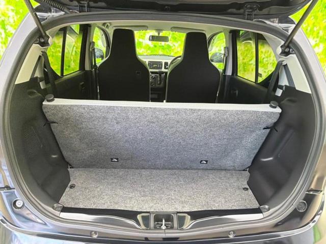 アルト Ｆ　新品タイヤ／保証書／ＥＢＤ付ＡＢＳ／横滑り防止装置／エアバッグ　運転席／エアバッグ　助手席／パワーウインドウ／キーレスエントリー／パワーステアリング／マニュアルエアコン／ユーザー買取車／ＣＤ／ラジオ（8枚目）