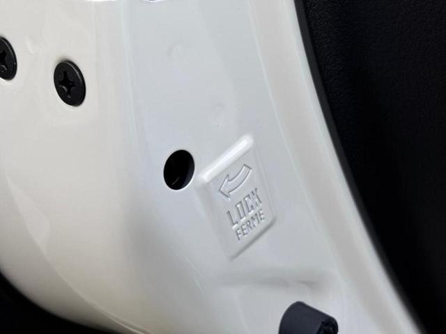 ＣＸ－６０ ４ＷＤ　ＸＤ　Ｌパッケージ　新品タイヤ／ＢＯＳＥ／保証書／ディスプレイオーディオ１２．３インチ／衝突安全装置／シートヒーター／全方位モニター／車線逸脱防止支援システム／シート　ハーフレザー／電動バックドア　ターボ　全周囲カメラ（42枚目）