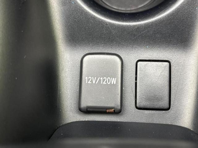 プリウス Ｓ　保証書／純正　ＳＤナビ／ヘッドランプ　ＬＥＤ／Ｂｌｕｅｔｏｏｔｈ接続／ＥＴＣ／ＥＢＤ付ＡＢＳ／横滑り防止装置／アイドリングストップ／フルセグＴＶ／ＤＶＤ／エアバッグ　運転席／エアバッグ　助手席（29枚目）