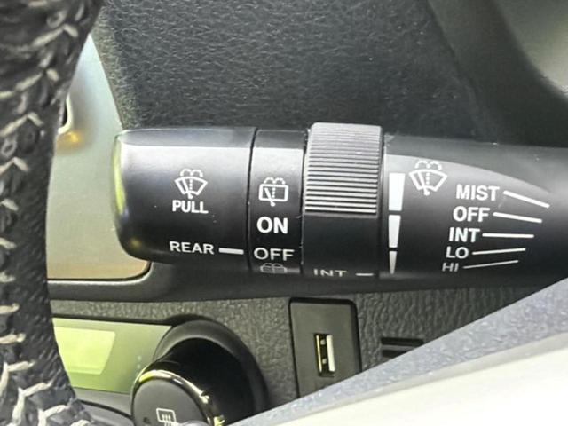 ヴィッツ ＲＳ　新品タイヤ／保証書／純正　ＳＤナビ／ヘッドランプ　ＬＥＤ／ＥＴＣ／ＥＢＤ付ＡＢＳ／ワンセグＴＶ／エアバッグ　運転席／エアバッグ　助手席／アルミホイール　純正　１６インチ／パワーウインドウ（16枚目）