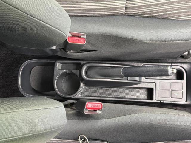 ヴィッツ ＲＳ　新品タイヤ／保証書／純正　ＳＤナビ／ヘッドランプ　ＬＥＤ／ＥＴＣ／ＥＢＤ付ＡＢＳ／ワンセグＴＶ／エアバッグ　運転席／エアバッグ　助手席／アルミホイール　純正　１６インチ／パワーウインドウ（30枚目）