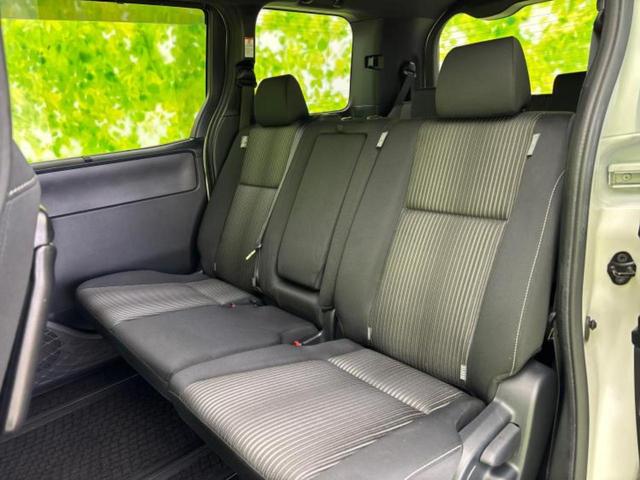 ヴォクシー ４ＷＤ　ＺＳ　保証書／純正　９インチ　ＳＤナビ／電動スライドドア／ヘッドランプ　ＬＥＤ／ＵＳＢジャック／Ｂｌｕｅｔｏｏｔｈ接続／ＥＴＣ／ＥＢＤ付ＡＢＳ／横滑り防止装置／アイドリングストップ／クルーズコントロール（7枚目）