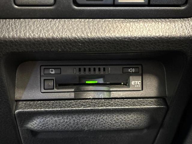 ヴォクシー ４ＷＤ　ＺＳ　保証書／純正　９インチ　ＳＤナビ／電動スライドドア／ヘッドランプ　ＬＥＤ／ＵＳＢジャック／Ｂｌｕｅｔｏｏｔｈ接続／ＥＴＣ／ＥＢＤ付ＡＢＳ／横滑り防止装置／アイドリングストップ／クルーズコントロール（18枚目）