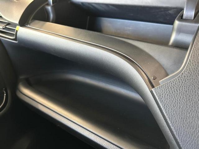 ヴォクシー ４ＷＤ　ＺＳ　保証書／純正　９インチ　ＳＤナビ／電動スライドドア／ヘッドランプ　ＬＥＤ／ＵＳＢジャック／Ｂｌｕｅｔｏｏｔｈ接続／ＥＴＣ／ＥＢＤ付ＡＢＳ／横滑り防止装置／アイドリングストップ／クルーズコントロール（37枚目）