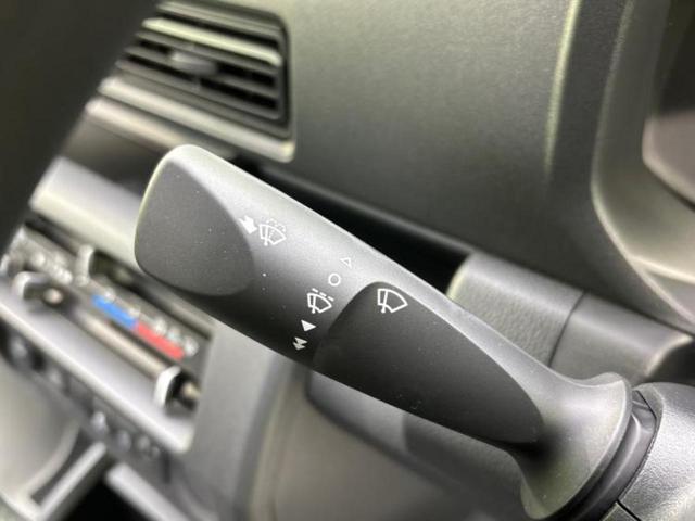 サンバートラック ４ＷＤ　ＴＡ　保証書／衝突安全装置／車線逸脱防止支援システム／登録済未使用車／ＥＢＤ付ＡＢＳ／横滑り防止装置／アイドリングストップ／禁煙車／エアバッグ　運転席／エアバッグ　助手席／パワーステアリング／オートライト（13枚目）