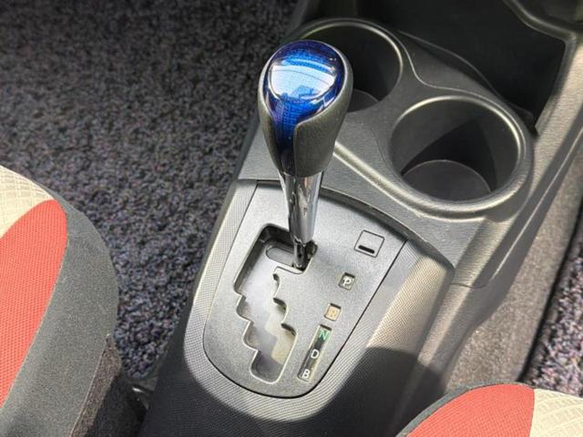 アクア Ｓ　新品タイヤ／保証書／純正　ＳＤナビ／シートヒーター　前席／ＥＴＣ／ＥＢＤ付ＡＢＳ／横滑り防止装置／アイドリングストップ／バックモニター／ワンセグＴＶ／禁煙車／エアバッグ　運転席／エアバッグ　助手席（17枚目）