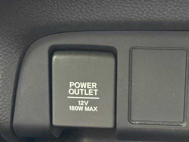 フィット ｅＨＥＶリュクス　純正　８インチ　ＳＤナビ／衝突安全装置／シートヒーター／車線逸脱防止支援システム／シート　合皮／ドライブレコーダー　前後／ヘッドランプ　ＬＥＤ／Ｂｌｕｅｔｏｏｔｈ接続／ＥＴＣ／ＥＢＤ付ＡＢＳ　ドラレコ（37枚目）