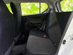 ＷＥＣＡＲＳでは各商談席に大型モニターをご用意しております！見やすい大画面でゆったりと全国の在庫をご覧いただけます！是非ご来店お待ちしております！ 7