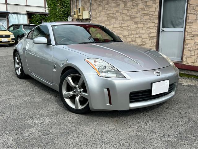 フェアレディZ バージョンT フロアオートマ レザーシート パワーシート 純正CDプレーヤー 純正アルミホイール シートヒーター キーレスエントリー ETC HID(3枚目)