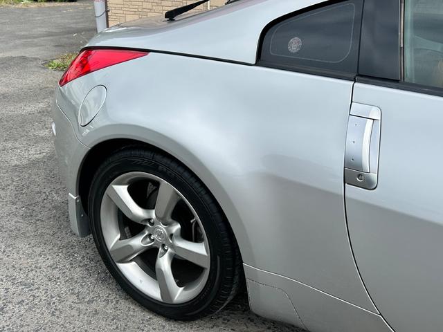 フェアレディZ バージョンT フロアオートマ レザーシート パワーシート 純正CDプレーヤー 純正アルミホイール シートヒーター キーレスエントリー ETC HID(9枚目)