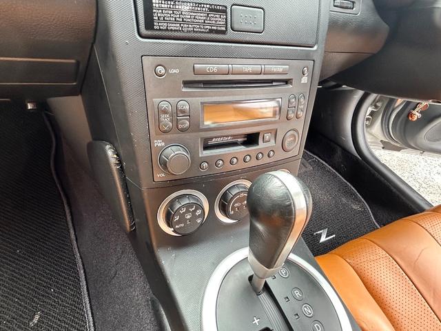 フェアレディZ バージョンT フロアオートマ レザーシート パワーシート 純正CDプレーヤー 純正アルミホイール シートヒーター キーレスエントリー ETC HID(25枚目)