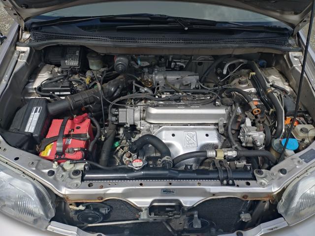 オデッセイ L 4WD 3列シート ウォークスルー AT CD DVD再生 USB エアコン パワーステアリング(19枚目)