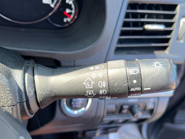 レガシィＢ４ ４ＷＤ　２．５ｉアイサイト　ＣＤ／ＤＶＤ、ＥＴＣ、ＨＩＤオートライト、スーマトキ－、キ－レスエントリー、バックカメラ、アイドリングストップ、電動格納ミラー、（35枚目）