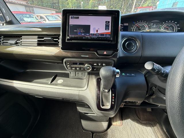 Ｎ－ＢＯＸカスタム ４ＷＤ　Ｇ・Ｌホンダセンシング　ＣＤ／ＤＶＤ、ＥＴＣ、ＴＶワンセグ、バックカメラ、２個スマ－トキ－、両側スライド・片側電動、ＨＩＤオートライト、Ｂｌｕｅｔｏｏｔｈ接続、衝突被害軽減システム（12枚目）
