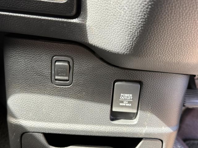 Ｎ－ＢＯＸカスタム ４ＷＤ　Ｇ・Ｌホンダセンシング　ＣＤ／ＤＶＤ、ＥＴＣ、ＴＶワンセグ、バックカメラ、２個スマ－トキ－、両側スライド・片側電動、ＨＩＤオートライト、Ｂｌｕｅｔｏｏｔｈ接続、衝突被害軽減システム（56枚目）