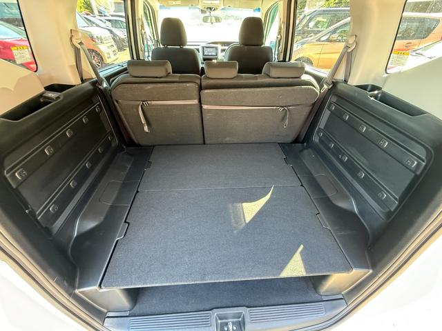 フリード＋ハイブリッド ４ＷＤ　ハイブリッドＧ・ホンダセンシング　ＣＤ／ＤＶＤ、ＥＴＣ、ＴＶワンセグ、衝突被害軽減システム、キーレスエントリー、スマートキー、アイドリングストップ、ＨＩＤオートライト、レーンアシスト、Ｂｌｕｅｔｏｏｔｈ接続（22枚目）