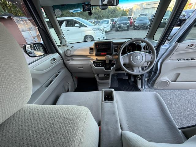 N-BOX 4WD C CD、スマ-トキ-、アイドリングストップ、キ-レスエントリー、両側スライドドア、シ-トヒータ、電動格納ミラー(10枚目)