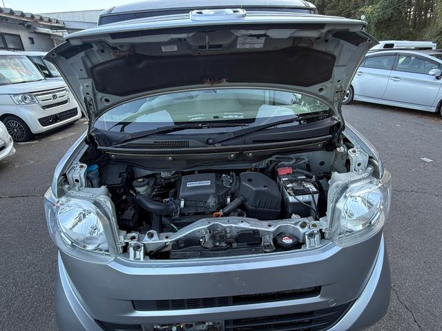 N-BOX 4WD C CD、スマ-トキ-、アイドリングストップ、キ-レスエントリー、両側スライドドア、シ-トヒータ、電動格納ミラー(14枚目)