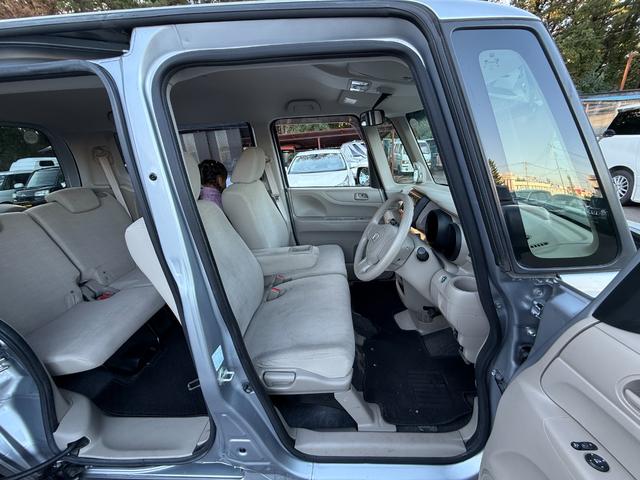 N-BOX 4WD C CD、スマ-トキ-、アイドリングストップ、キ-レスエントリー、両側スライドドア、シ-トヒータ、電動格納ミラー(28枚目)