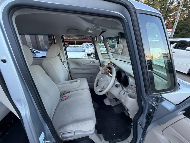 N-BOX 4WD C CD、スマ-トキ-、アイドリングストップ、キ-レスエントリー、両側スライドドア、シ-トヒータ、電動格納ミラー(33枚目)