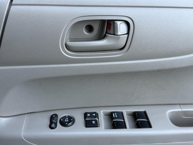 N-BOX 4WD C CD、スマ-トキ-、アイドリングストップ、キ-レスエントリー、両側スライドドア、シ-トヒータ、電動格納ミラー(40枚目)