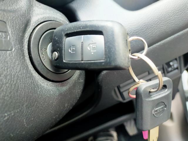 デイズ S 4WD 衝突被害軽減システム、社外ナビHDD ナビ、CD/DVD、BLUETOOTH、バックカメラ、ETC、スマ-トキ-、オートライト(5枚目)