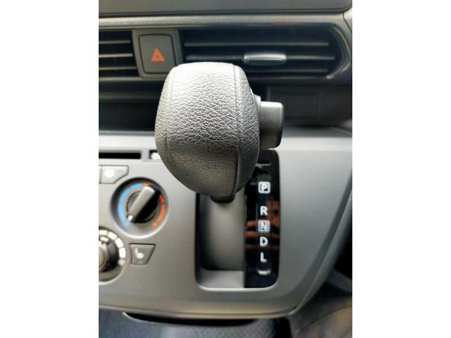 デイズ S 4WD 衝突被害軽減システム、社外ナビHDD ナビ、CD/DVD、BLUETOOTH、バックカメラ、ETC、スマ-トキ-、オートライト(10枚目)