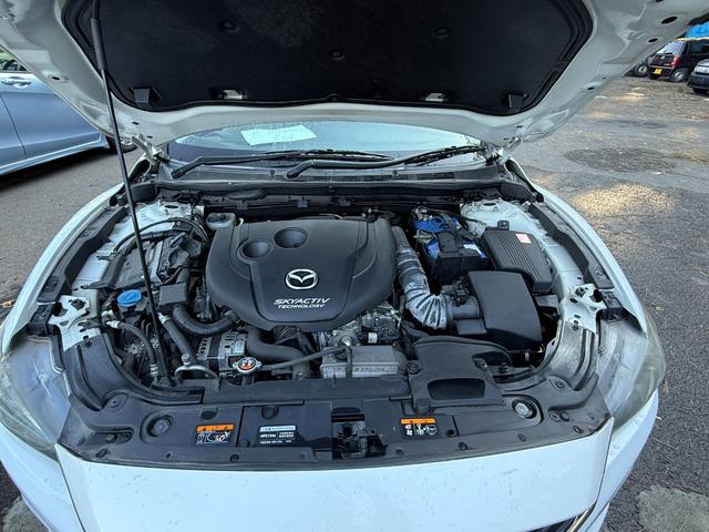 アテンザワゴン ＸＤ　ＣＤ／ＤＶＤ、ＥＴＣ、ＴＶワンセグ、バックカメラ、衝突被害軽減システム、キーレスエントリー、スマートキー、アイドリングストップ、ＨＩＤオートライトＢｌｕｅｔｏｏｔｈ接続、バックカメラ（6枚目）