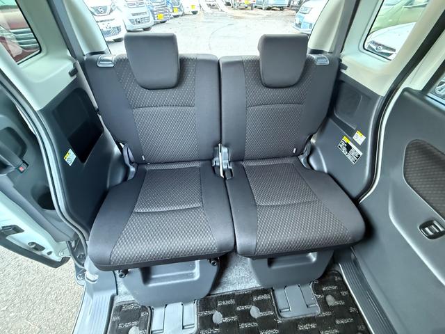 スペーシアカスタム ４ＷＤ　ＸＳ　デュアルカメラブレーキサポート装着車　衝突被害軽減システム、キーレスエントリー、スマートキー、アイドリングストップ、両側電動スライドドア、ＨＩＤオートライト、シ－トヒータ、アルミホイール付き（4枚目）