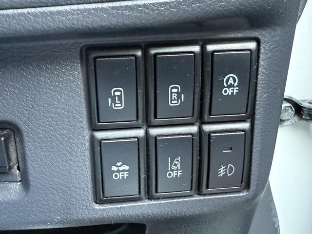 スペーシアカスタム ４ＷＤ　ＸＳ　デュアルカメラブレーキサポート装着車　衝突被害軽減システム、キーレスエントリー、スマートキー、アイドリングストップ、両側電動スライドドア、ＨＩＤオートライト、シ－トヒータ、アルミホイール付き（6枚目）