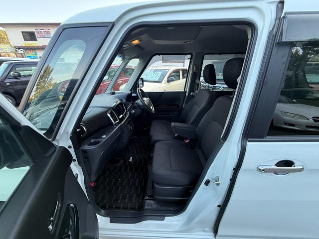 スペーシアカスタム ４ＷＤ　ＸＳ　デュアルカメラブレーキサポート装着車　衝突被害軽減システム、キーレスエントリー、スマートキー、アイドリングストップ、両側電動スライドドア、ＨＩＤオートライト、シ－トヒータ、アルミホイール付き（24枚目）