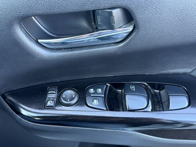 セレナ ハイウェイスターＧ　プロパイロットエディション　ＣＤ／ＤＶＤ、ＴＶワンセグ、バックカメラ、Ｂｌｕｅｔｏｏｔｈ接続、ドライブレコーダー、両側電動スライドドア、衝突被害軽減システム、キーレスエントリー、スマートキー、アイドリングストップ（23枚目）