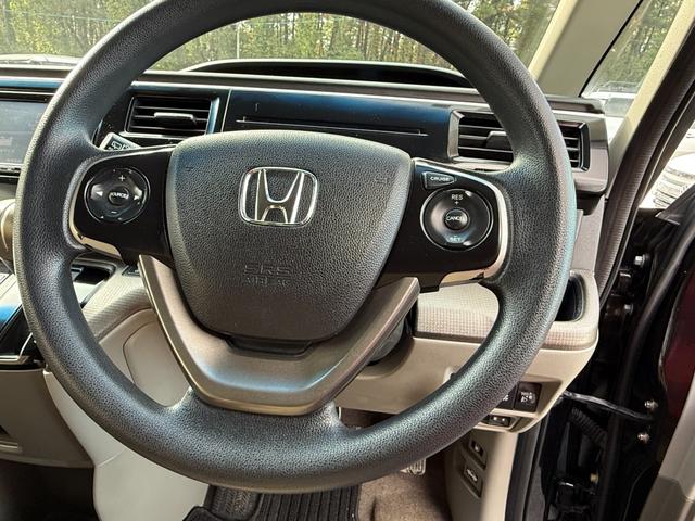 ステップワゴン G CD/DVD、ETC、TVワンセグ、バックカメラ、スマ-トキ-、アイドリングストップ、両側スライド・片側電動、Bluetooth接続、後席モニタ(16枚目)