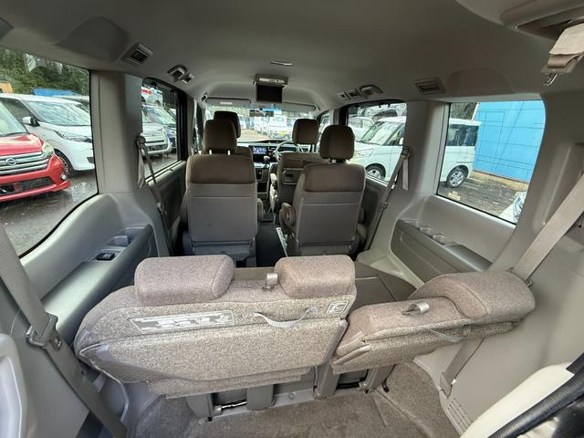 ステップワゴン G CD/DVD、ETC、TVワンセグ、バックカメラ、スマ-トキ-、アイドリングストップ、両側スライド・片側電動、Bluetooth接続、後席モニタ(31枚目)