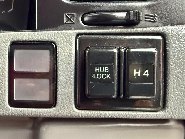 ランドクルーザープラド 切り替え4WD、タ-ボ CD/DVD、ETC、電動格納ミラー、Bluetooth接続、バックカメラ、アルミホイール付き、(35枚目)