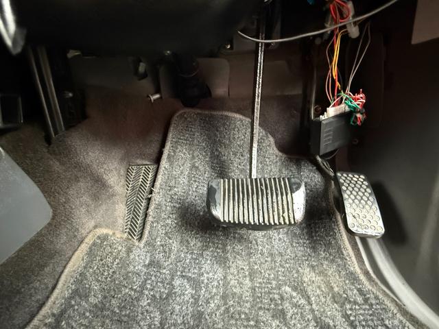 ランドクルーザープラド 切り替え4WD、タ-ボ CD/DVD、ETC、電動格納ミラー、Bluetooth接続、バックカメラ、アルミホイール付き、(37枚目)