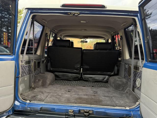 ランドクルーザープラド 切り替え4WD、タ-ボ CD/DVD、ETC、電動格納ミラー、Bluetooth接続、バックカメラ、アルミホイール付き、(39枚目)