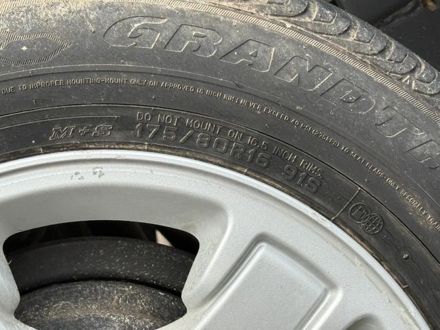 ジムニー FISフリースタイルワールドカップリミテッド 切り替え4WD、CD、アルミホイール付き、電動格納ミラー、キ-レスエントリー(29枚目)