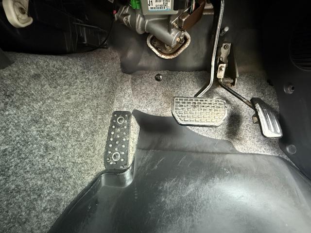 ジムニー FISフリースタイルワールドカップリミテッド 切り替え4WD、CD、アルミホイール付き、電動格納ミラー、キ-レスエントリー(34枚目)